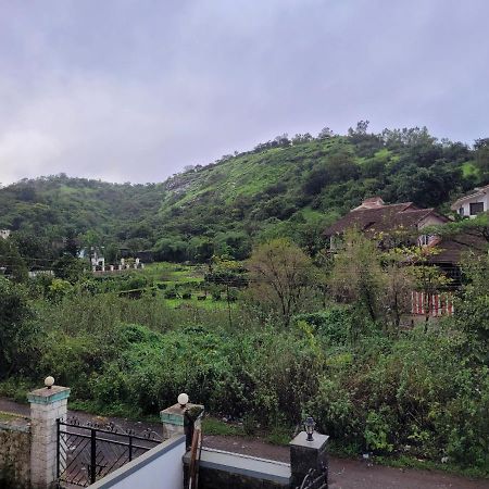 Luna Villa By Angel Stay - Three Bedroom Villa In Lonavala Buitenkant foto